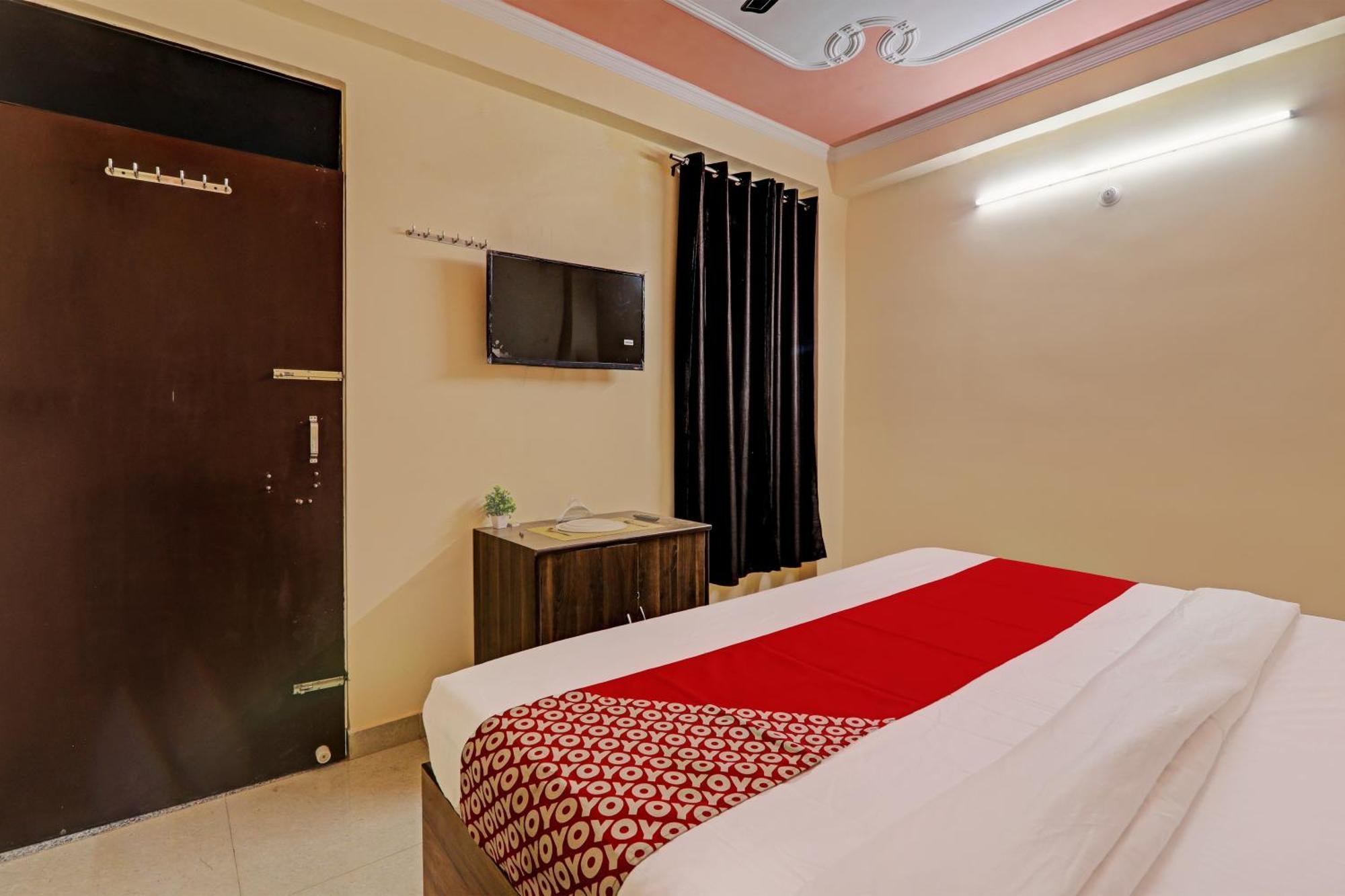 Super Hotel O Fort Inn Lucknow Bagian luar foto