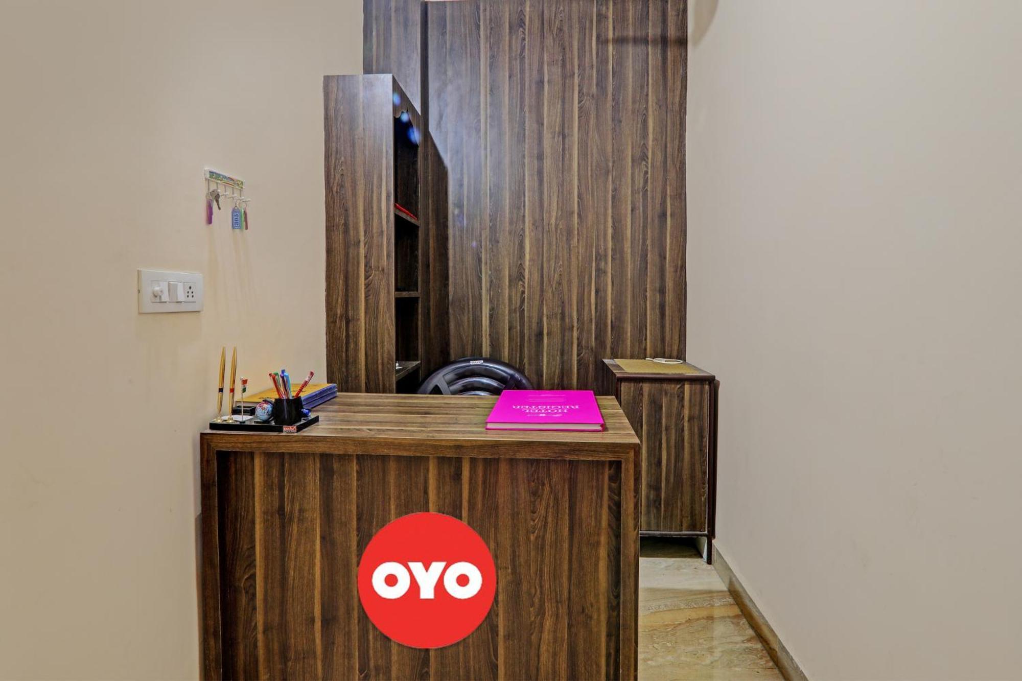 Super Hotel O Fort Inn Lucknow Bagian luar foto