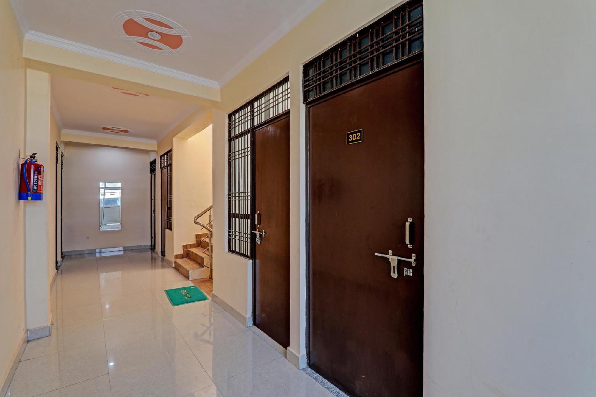 Super Hotel O Fort Inn Lucknow Bagian luar foto