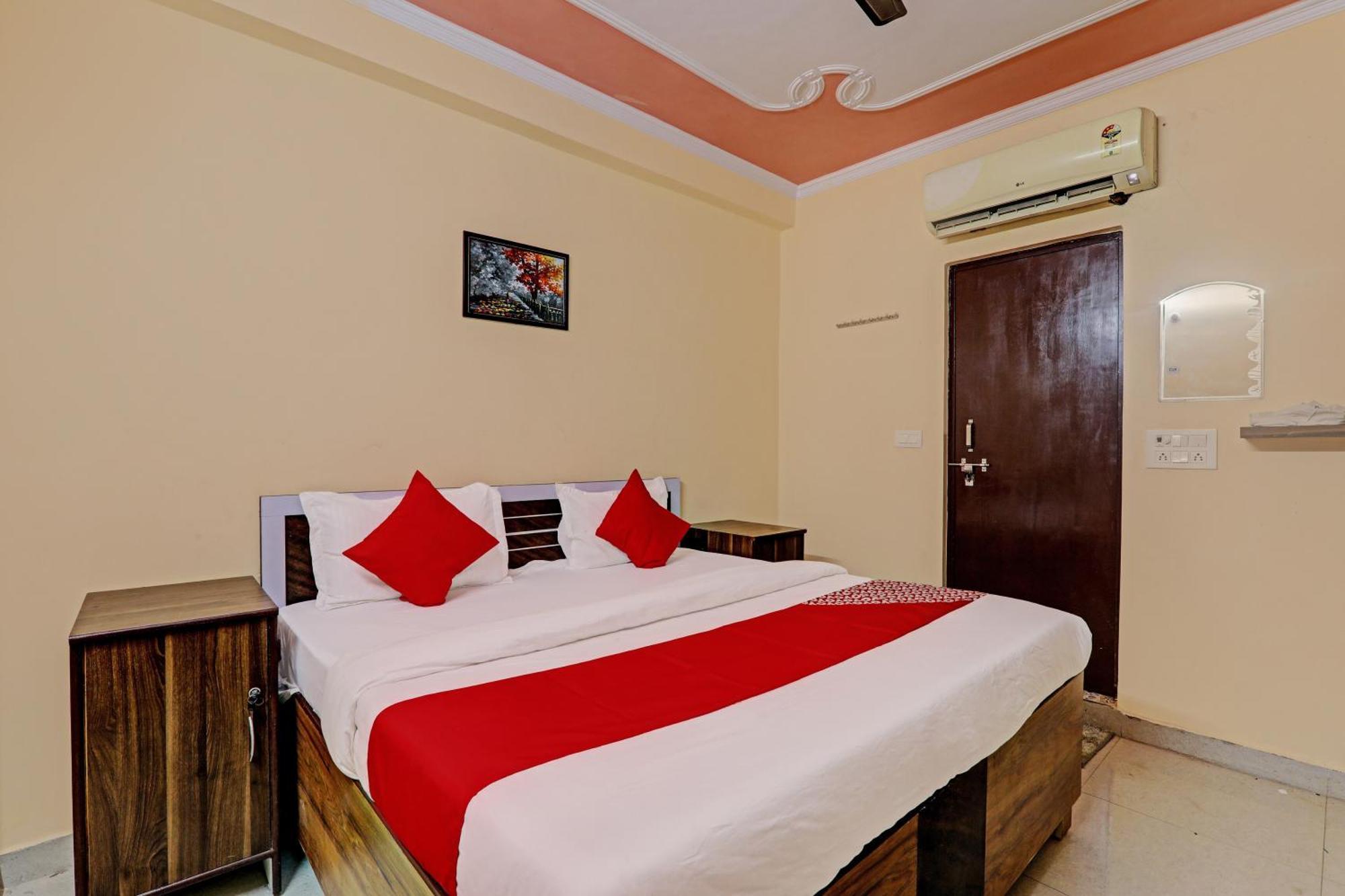 Super Hotel O Fort Inn Lucknow Bagian luar foto